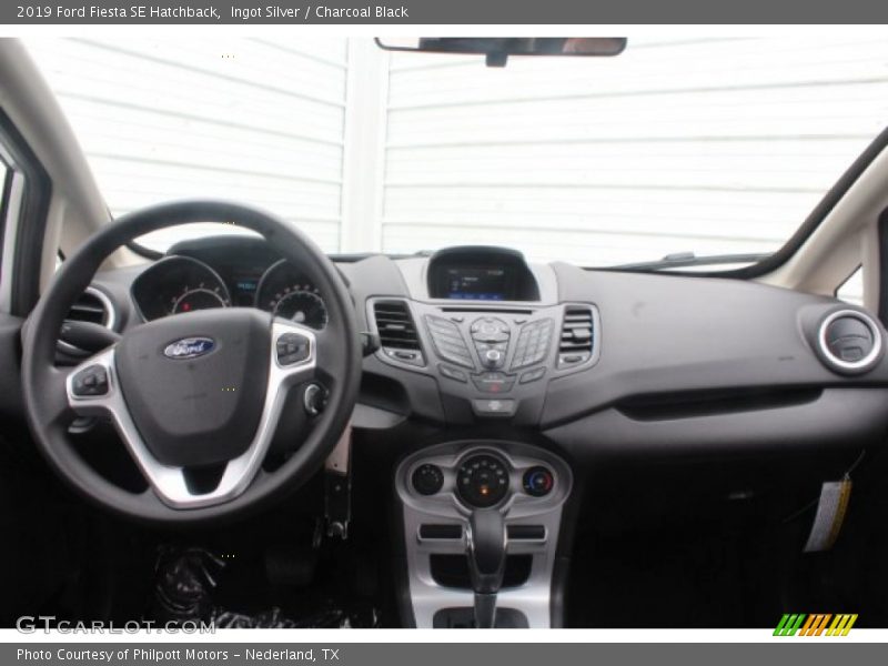 Ingot Silver / Charcoal Black 2019 Ford Fiesta SE Hatchback