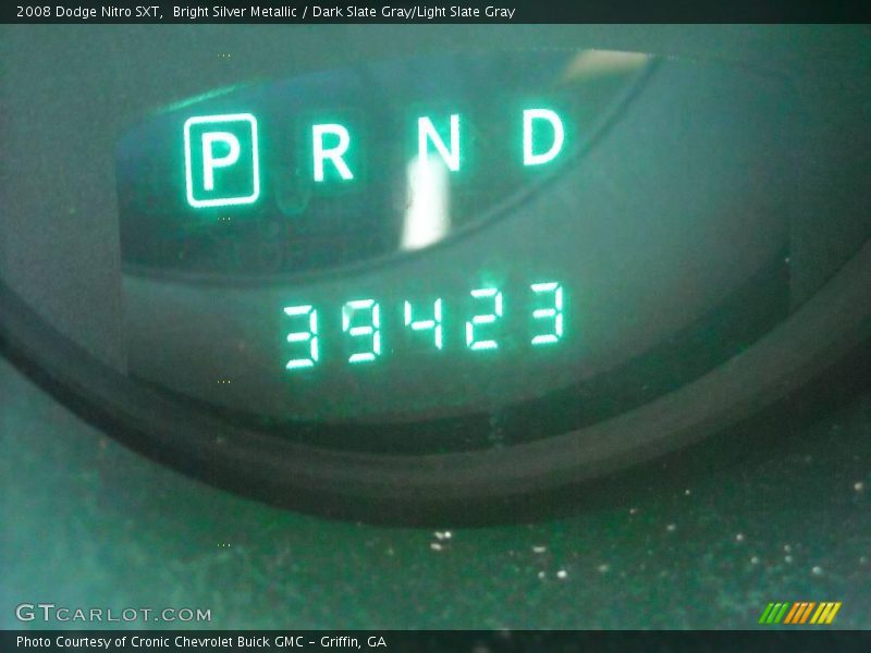 Bright Silver Metallic / Dark Slate Gray/Light Slate Gray 2008 Dodge Nitro SXT