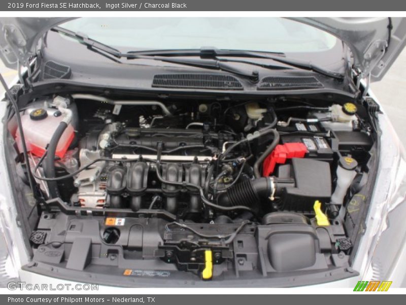 Ingot Silver / Charcoal Black 2019 Ford Fiesta SE Hatchback