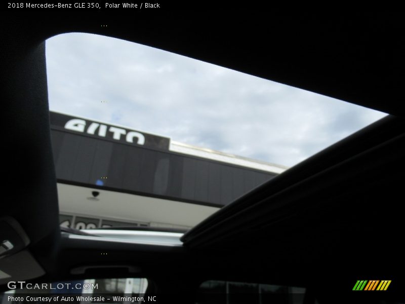 Polar White / Black 2018 Mercedes-Benz GLE 350