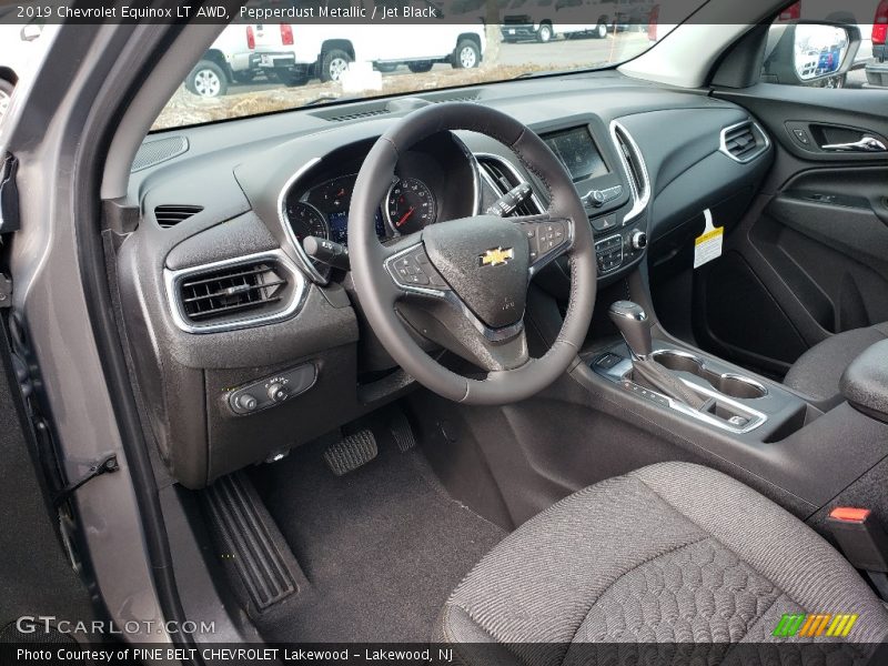Pepperdust Metallic / Jet Black 2019 Chevrolet Equinox LT AWD