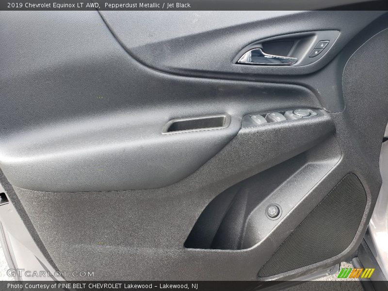 Pepperdust Metallic / Jet Black 2019 Chevrolet Equinox LT AWD