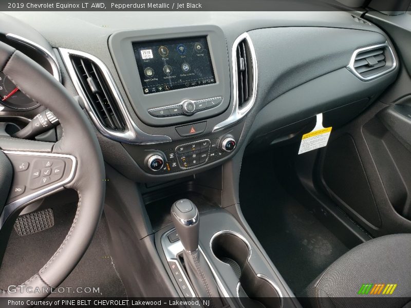 Pepperdust Metallic / Jet Black 2019 Chevrolet Equinox LT AWD