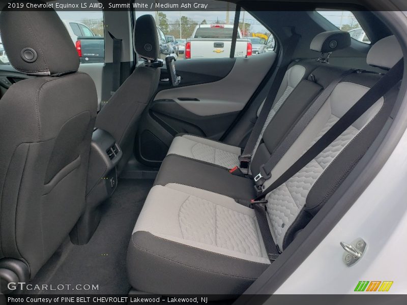 Summit White / Medium Ash Gray 2019 Chevrolet Equinox LS AWD