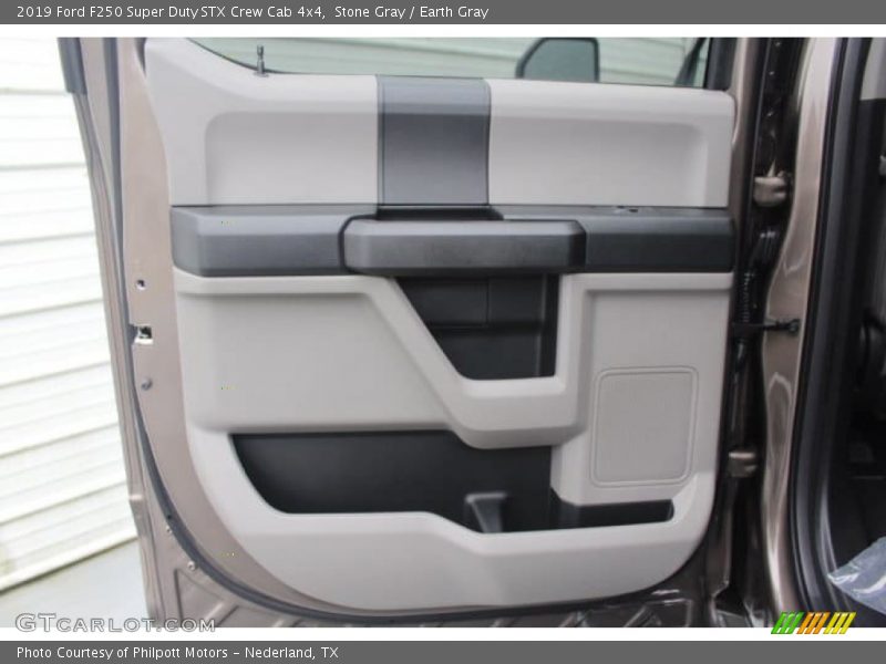 Stone Gray / Earth Gray 2019 Ford F250 Super Duty STX Crew Cab 4x4