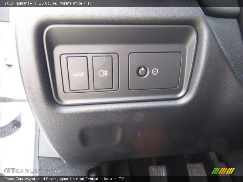 Polaris White / Jet 2016 Jaguar F-TYPE S Coupe
