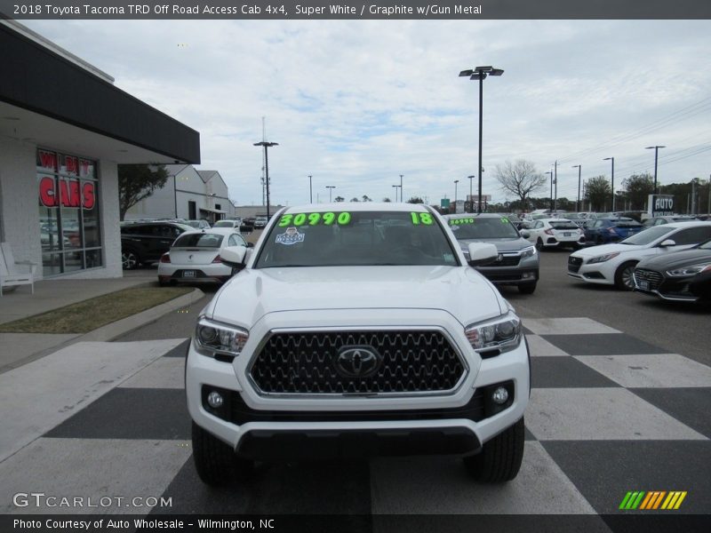 Super White / Graphite w/Gun Metal 2018 Toyota Tacoma TRD Off Road Access Cab 4x4