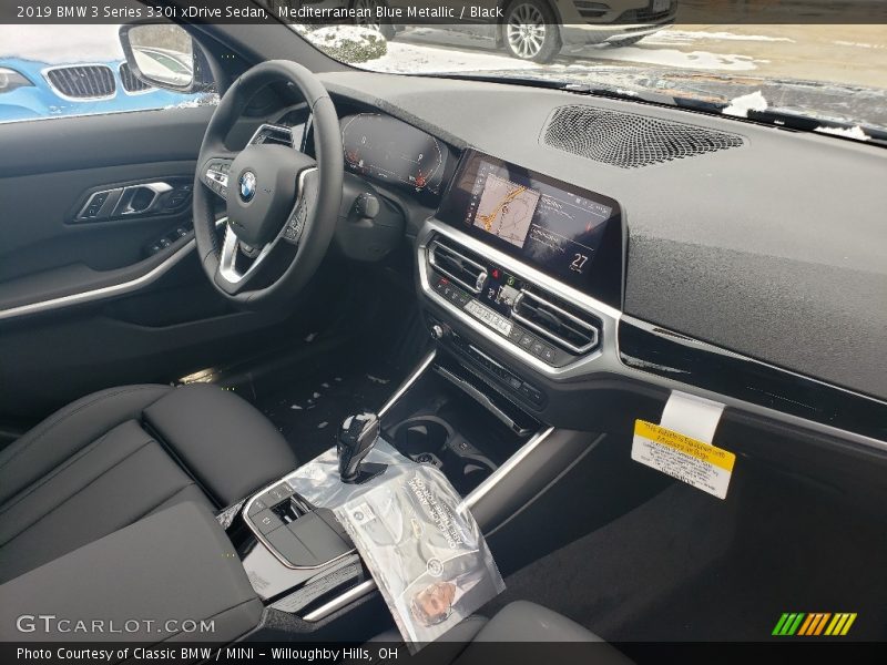 Mediterranean Blue Metallic / Black 2019 BMW 3 Series 330i xDrive Sedan