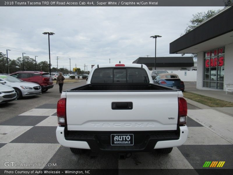 Super White / Graphite w/Gun Metal 2018 Toyota Tacoma TRD Off Road Access Cab 4x4