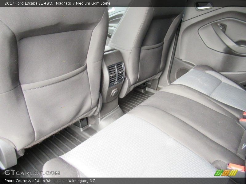 Magnetic / Medium Light Stone 2017 Ford Escape SE 4WD