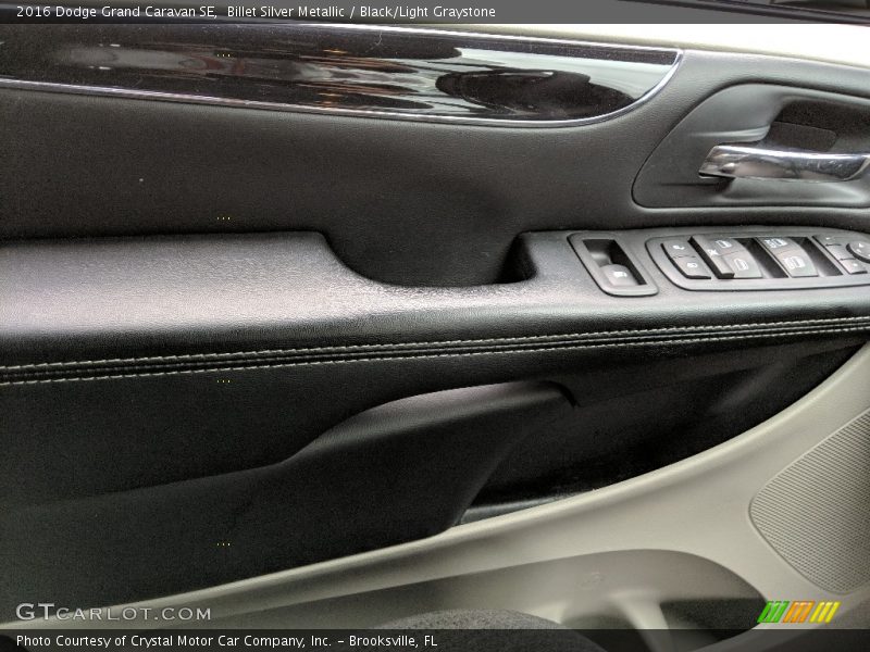 Billet Silver Metallic / Black/Light Graystone 2016 Dodge Grand Caravan SE