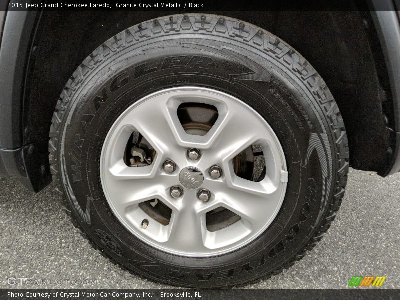 Granite Crystal Metallic / Black 2015 Jeep Grand Cherokee Laredo