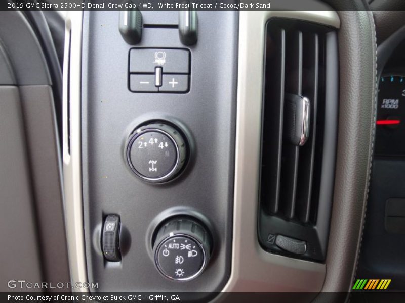 Controls of 2019 Sierra 2500HD Denali Crew Cab 4WD