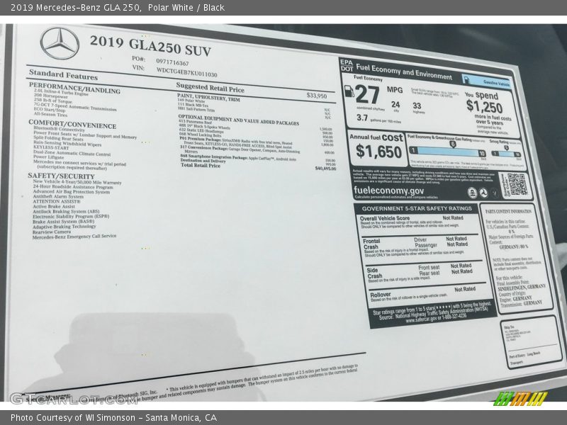 Polar White / Black 2019 Mercedes-Benz GLA 250