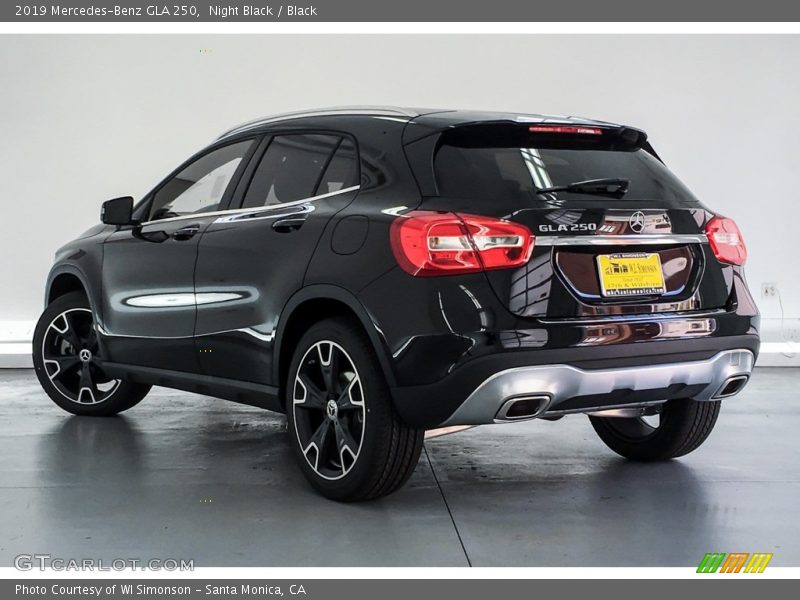 Night Black / Black 2019 Mercedes-Benz GLA 250