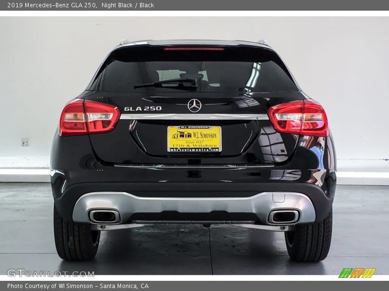 Night Black / Black 2019 Mercedes-Benz GLA 250