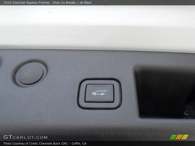 Silver Ice Metallic / Jet Black 2019 Chevrolet Equinox Premier