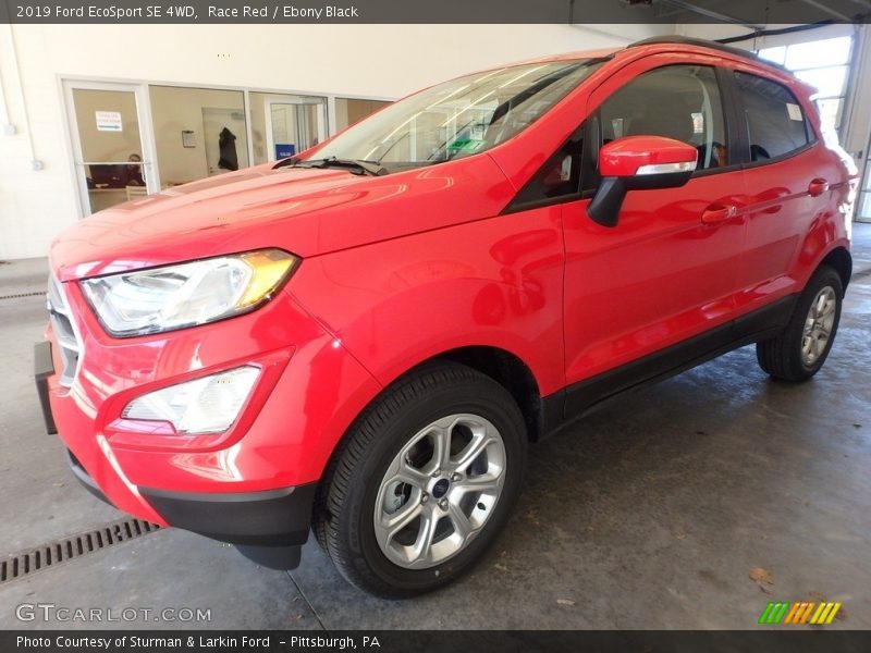 Front 3/4 View of 2019 EcoSport SE 4WD