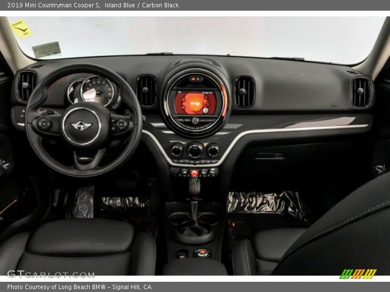Dashboard of 2019 Countryman Cooper S