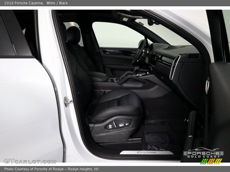 White / Black 2019 Porsche Cayenne