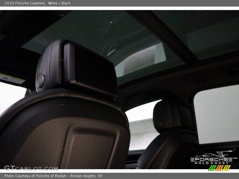 White / Black 2019 Porsche Cayenne