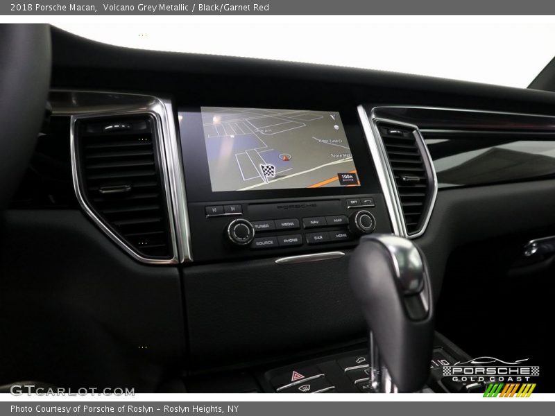 Volcano Grey Metallic / Black/Garnet Red 2018 Porsche Macan