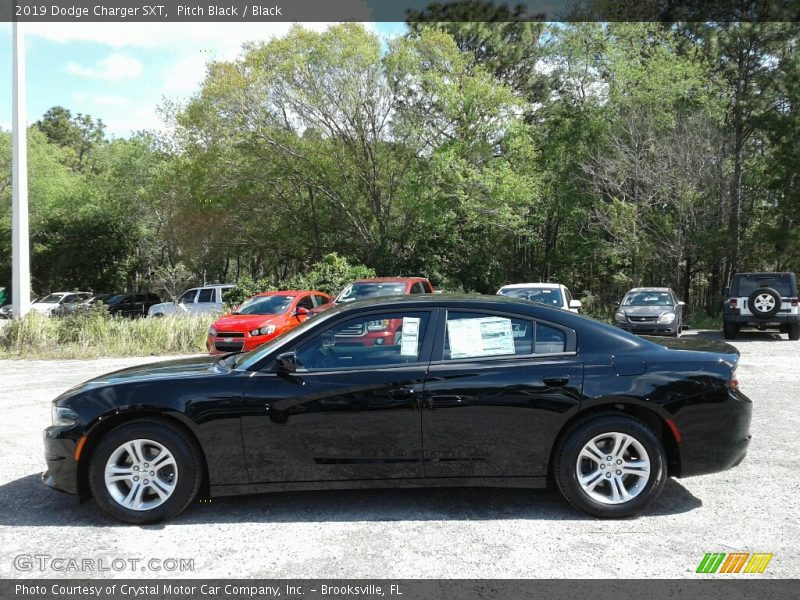 Pitch Black / Black 2019 Dodge Charger SXT