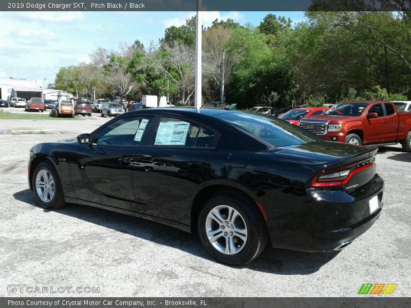 Pitch Black / Black 2019 Dodge Charger SXT