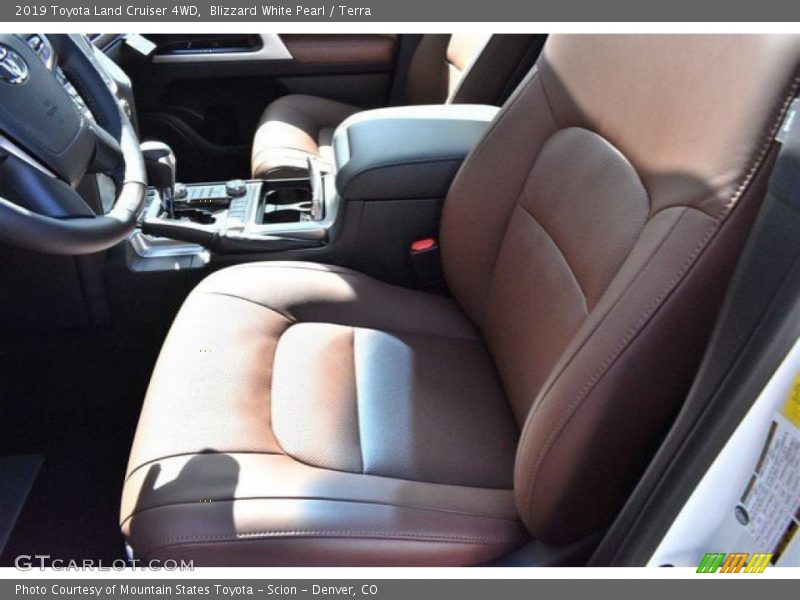 Blizzard White Pearl / Terra 2019 Toyota Land Cruiser 4WD