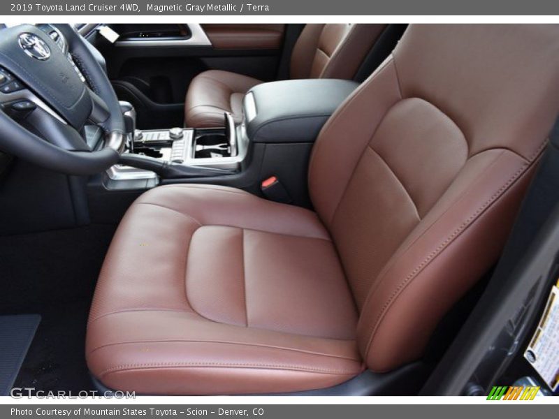 Magnetic Gray Metallic / Terra 2019 Toyota Land Cruiser 4WD