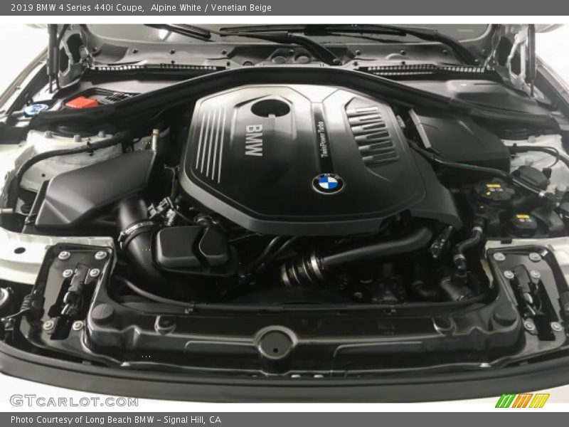 Alpine White / Venetian Beige 2019 BMW 4 Series 440i Coupe