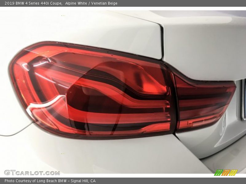 Alpine White / Venetian Beige 2019 BMW 4 Series 440i Coupe