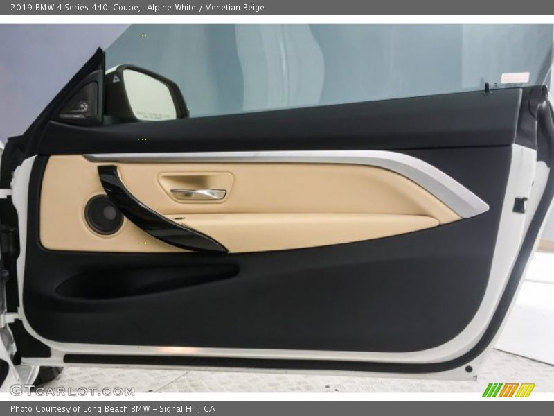 Alpine White / Venetian Beige 2019 BMW 4 Series 440i Coupe