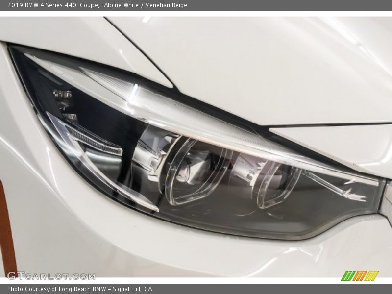 Alpine White / Venetian Beige 2019 BMW 4 Series 440i Coupe