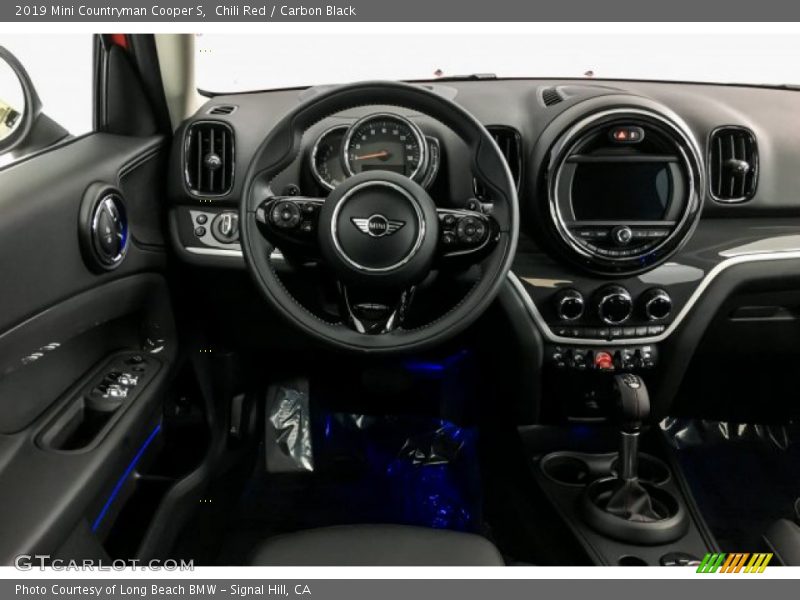 Chili Red / Carbon Black 2019 Mini Countryman Cooper S