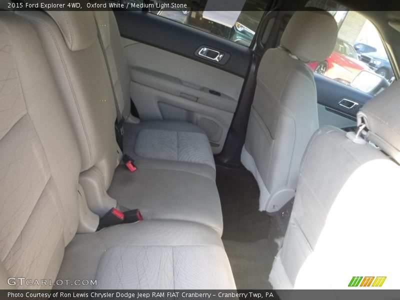Oxford White / Medium Light Stone 2015 Ford Explorer 4WD