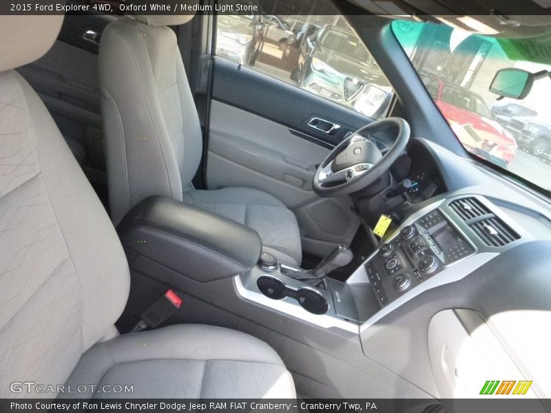 Oxford White / Medium Light Stone 2015 Ford Explorer 4WD