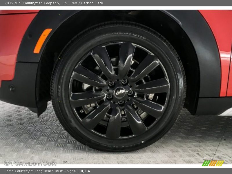 Chili Red / Carbon Black 2019 Mini Countryman Cooper S