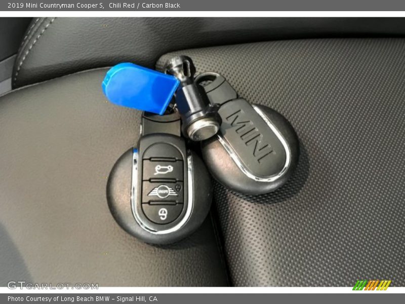 Chili Red / Carbon Black 2019 Mini Countryman Cooper S