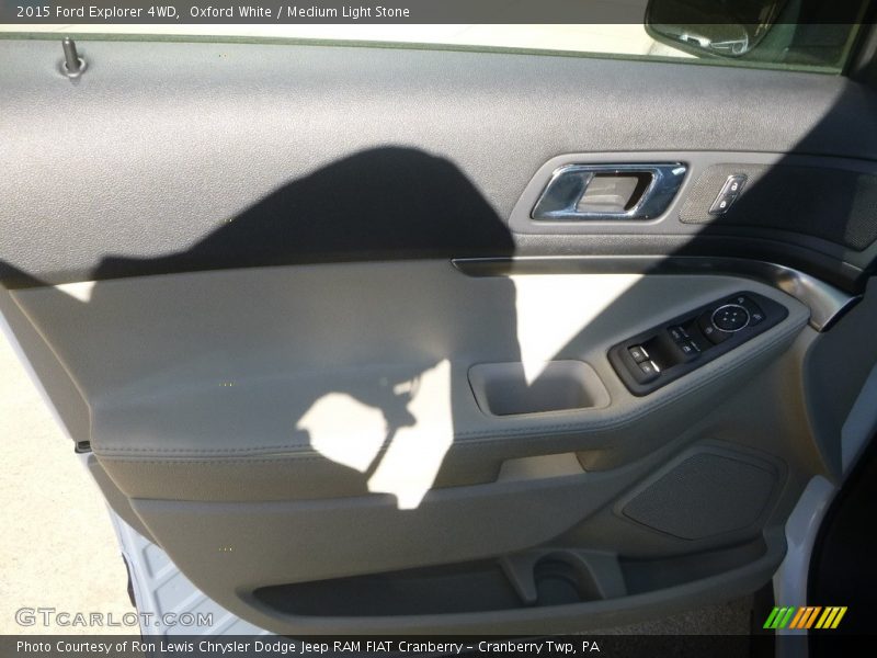 Oxford White / Medium Light Stone 2015 Ford Explorer 4WD