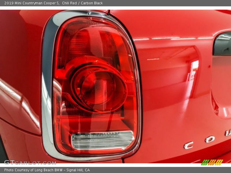 Chili Red / Carbon Black 2019 Mini Countryman Cooper S