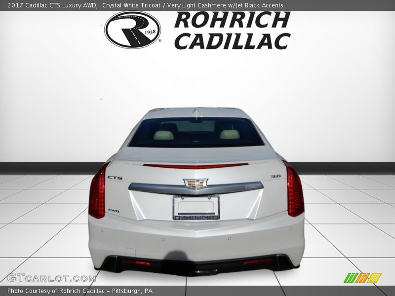 Crystal White Tricoat / Very Light Cashmere w/Jet Black Accents 2017 Cadillac CTS Luxury AWD