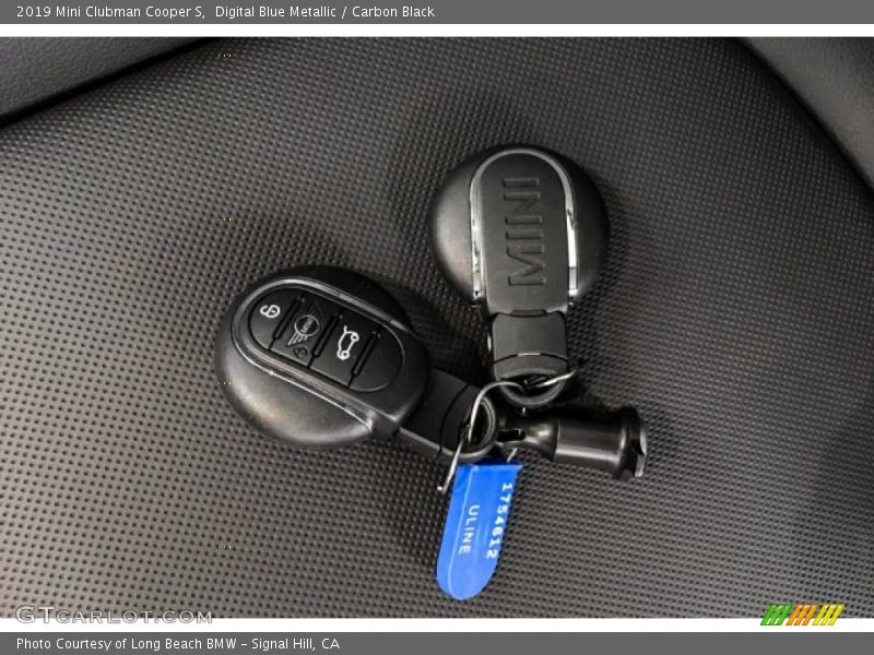 Digital Blue Metallic / Carbon Black 2019 Mini Clubman Cooper S
