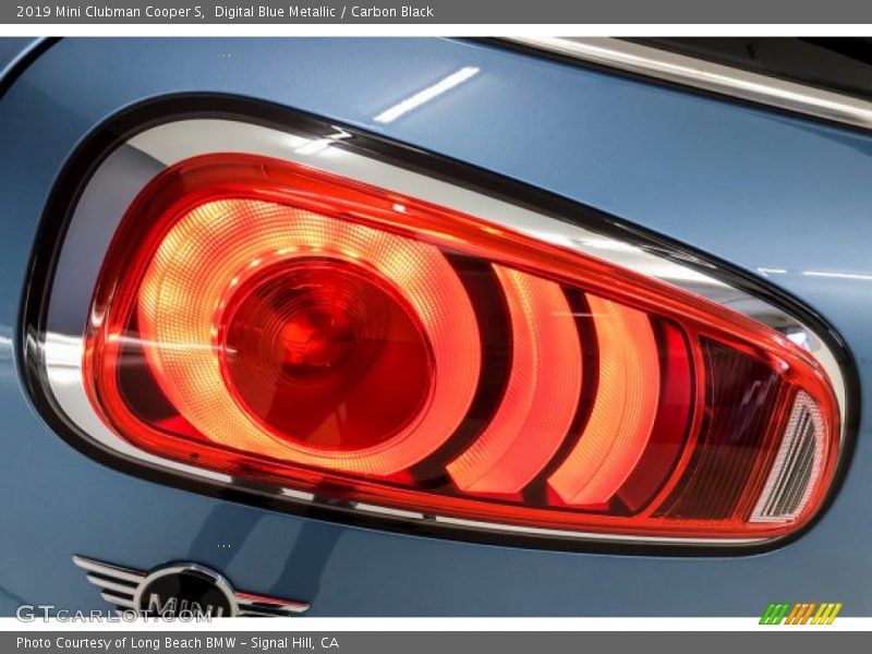 Digital Blue Metallic / Carbon Black 2019 Mini Clubman Cooper S