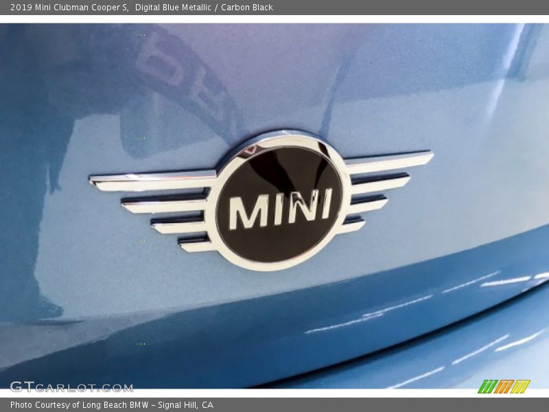 Digital Blue Metallic / Carbon Black 2019 Mini Clubman Cooper S