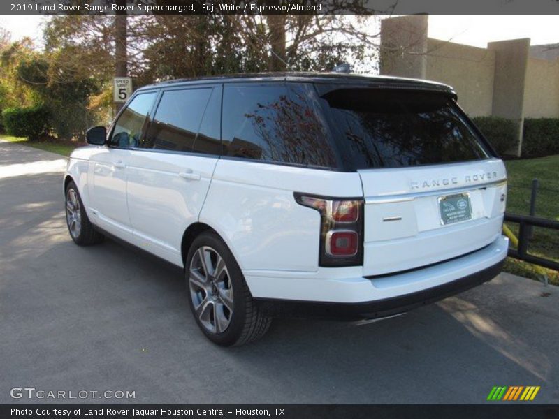 Fuji White / Espresso/Almond 2019 Land Rover Range Rover Supercharged