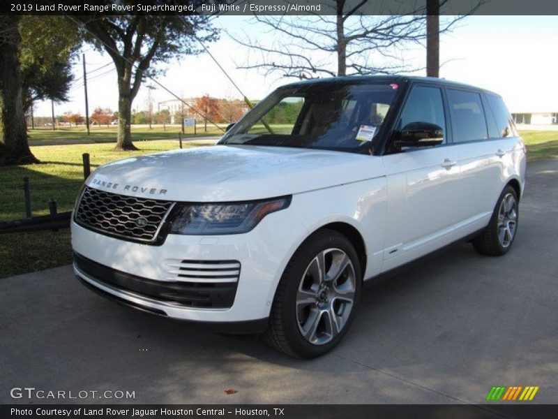 Fuji White / Espresso/Almond 2019 Land Rover Range Rover Supercharged