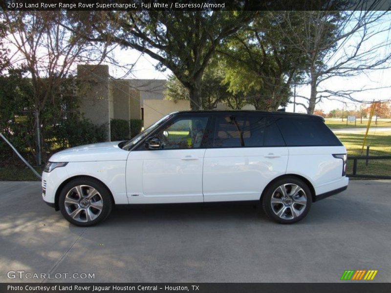 Fuji White / Espresso/Almond 2019 Land Rover Range Rover Supercharged