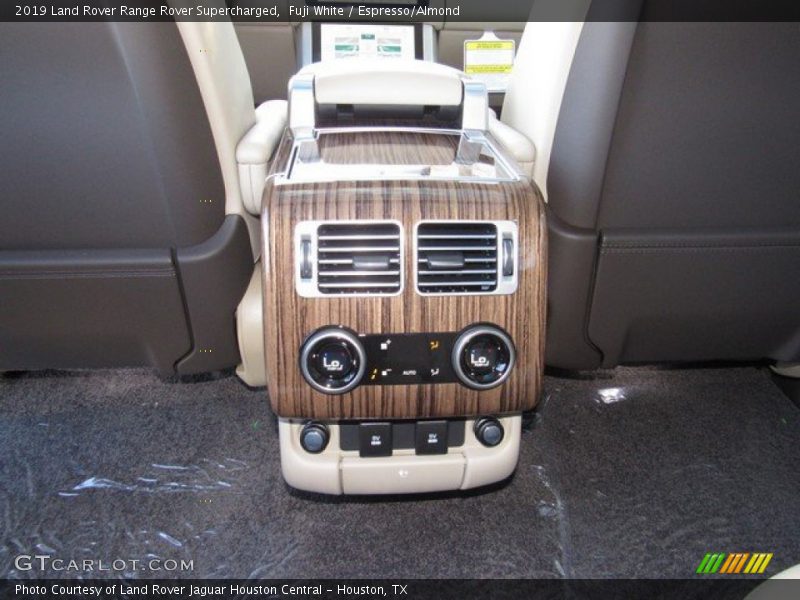 Fuji White / Espresso/Almond 2019 Land Rover Range Rover Supercharged