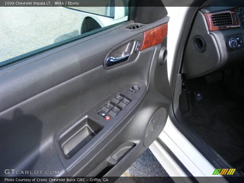 White / Ebony 2009 Chevrolet Impala LT